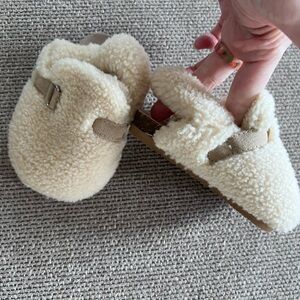 Baby Gap Faux Fur Clogs